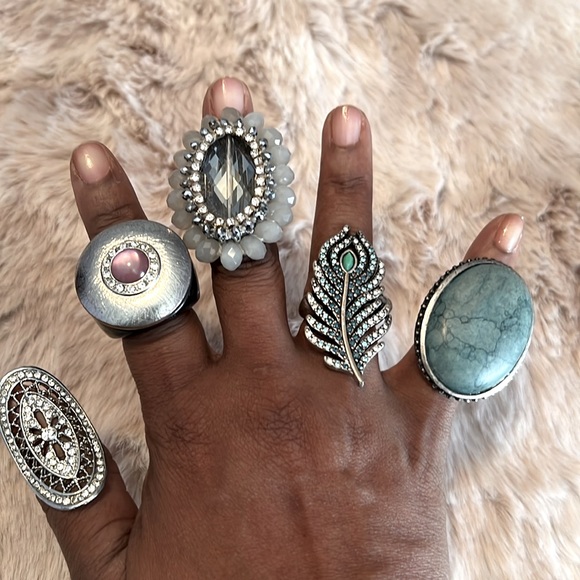 Jewelry Lot - 16 Ring Bundle! - Picture 6 of 7